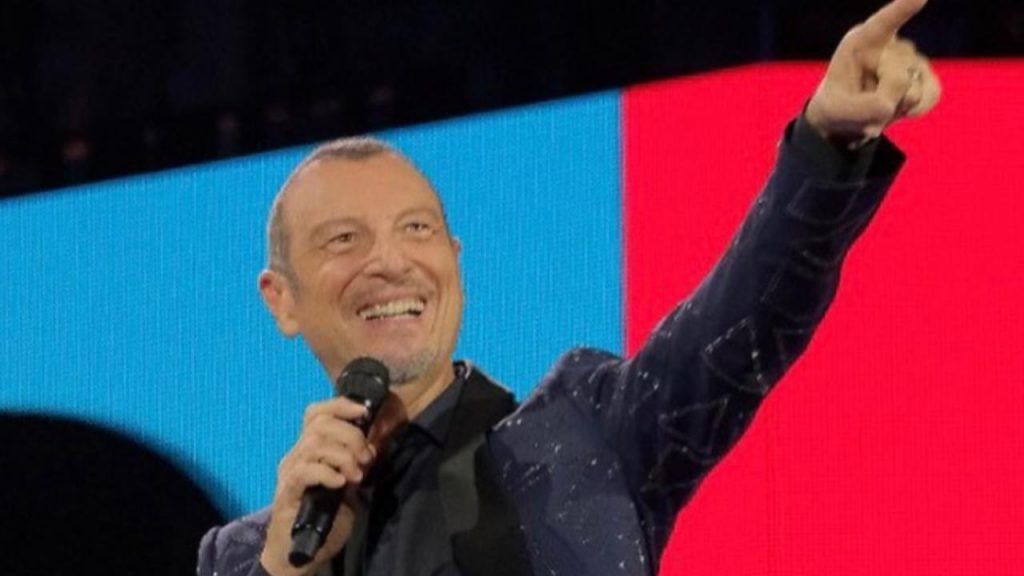 Sanremo, addio improvviso: dopo la rivelazione di un noto cantante Amadeus è nei guai | Ecco cosa è successo