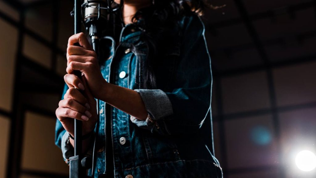 “Non mi innamoro”: Rai 1, noto cantante fa una rivelazione sconcertante che sconvolge tutti
