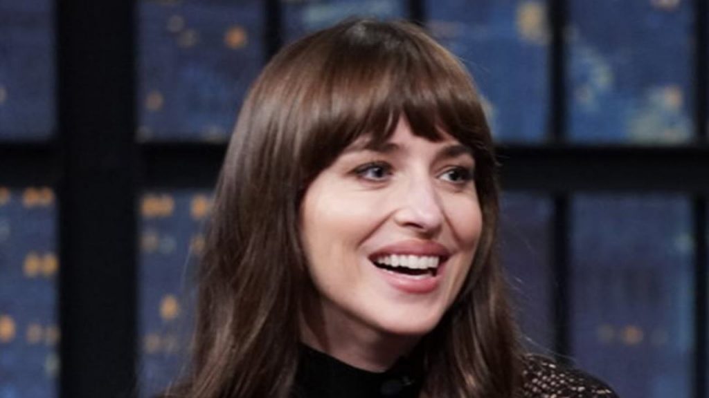 Pedro Pascal scherza con Dakota Johnson: “Dovresti aprire un OnlyFans”