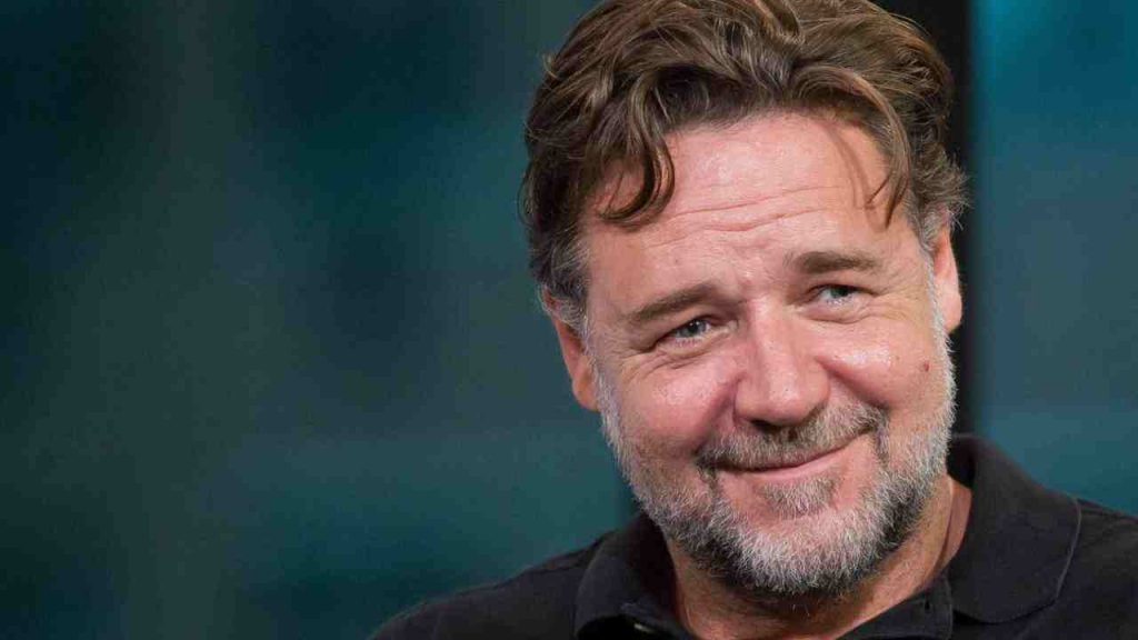 Russell Crowe e Annabelle Wallis nel thriller Netflix “Unabom”